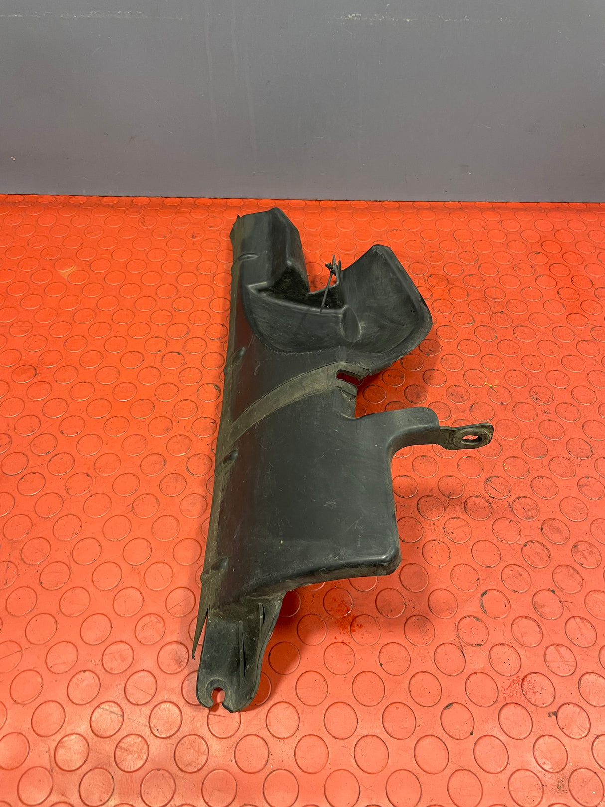 Ford Transit Mk8 RADIATOR AIR DEFLECTOR PASSENGER'S 2.0 RWD 2016-2023 P/N BK31V8311AA
