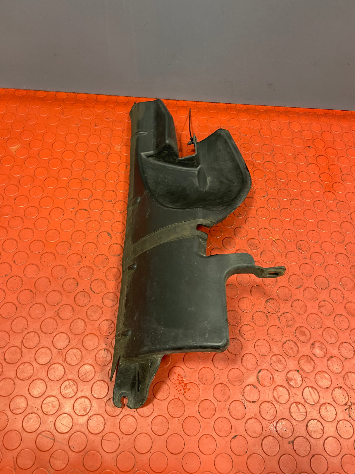 Ford Transit Mk8 RADIATOR AIR DEFLECTOR PASSENGER'S 2.0 RWD 2016-2023 P/N BK31V8311AA