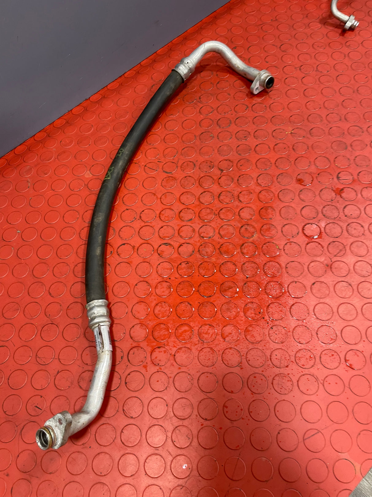 Citroen Berlingo/Peugeot Partner/ Vauxhall Combo/Toyota Proace City AIR CONDITIONING PIPE 1.5/1.6 2019-2024 P/N 9822435580 - 2