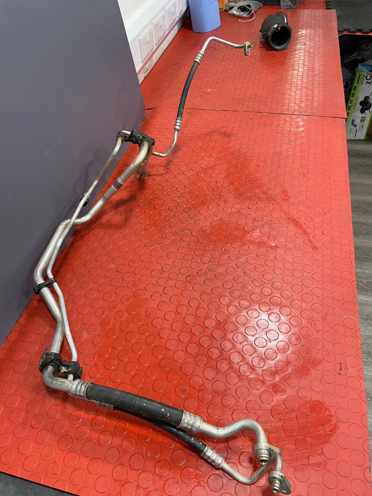 Citroen Berlingo/Peugeot Partner/Vauxhall Combo/Toyota Proace City AIR CONDITIONING PIPES 2019-2024 P/N 9831702180