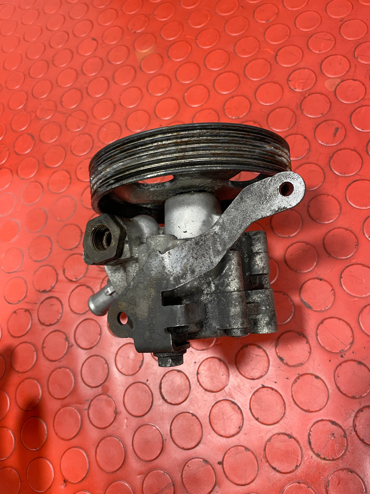 Citroen Berlingo/Peugeot Partner POWER STEERING PUMP 2008-2011 P/N 9637000880