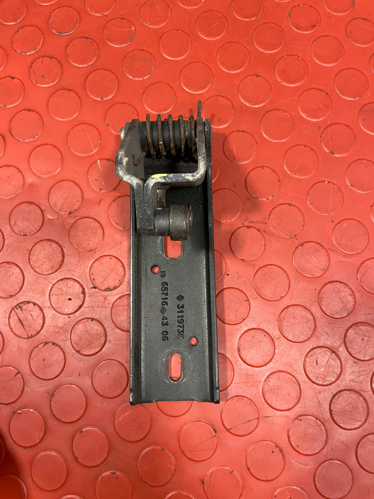 Vauxhall Vivaro/Renault Trafic SLIDING DOOR ROLLER PASSENGER SIDE 2013 P/N 311973E