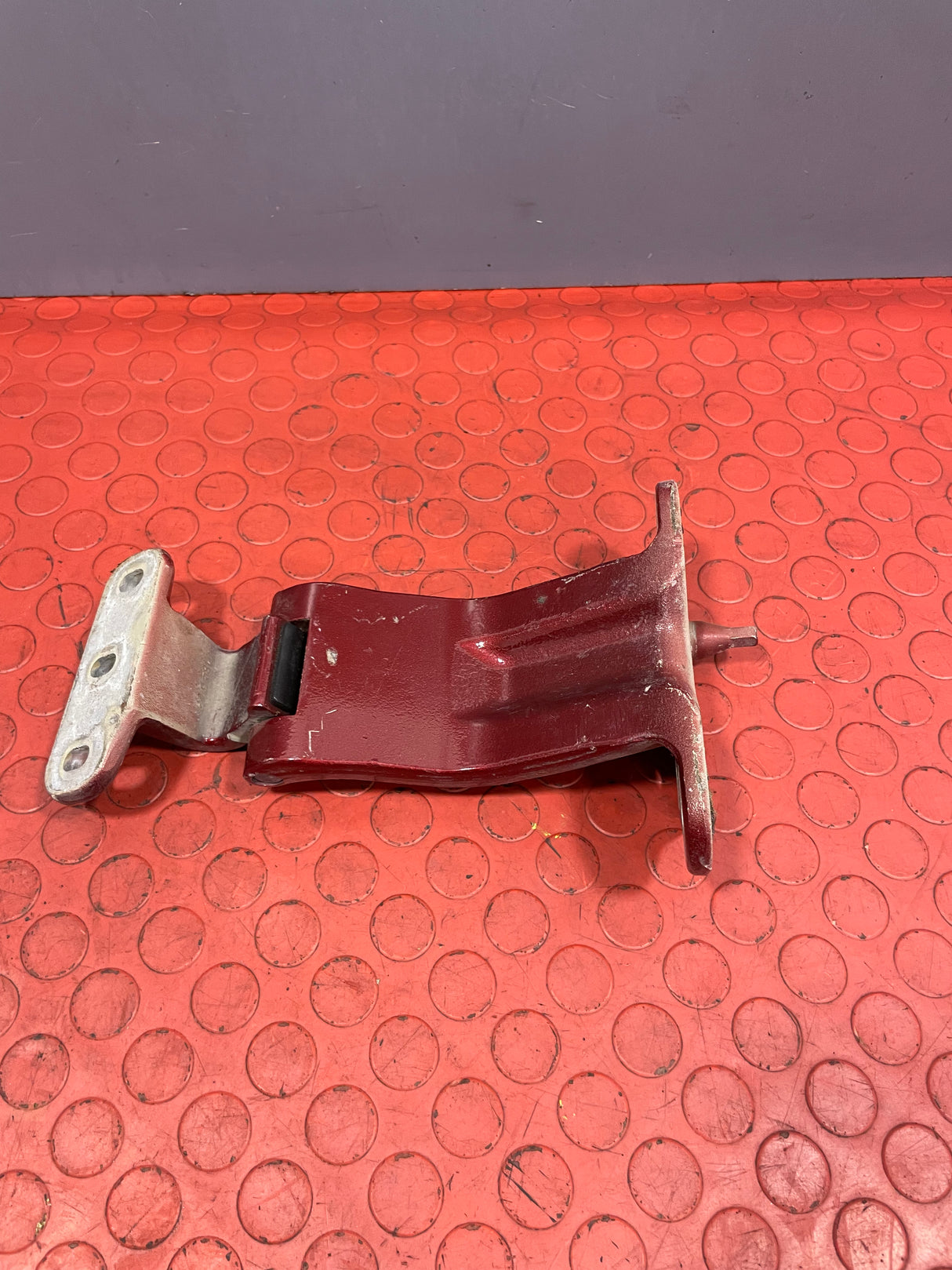 Ford Transit Custom DOOR HINGE (Maroon) Rear Upper Passenger's Side 2.0 2016-2023 P/N BK21V42983AG - 1