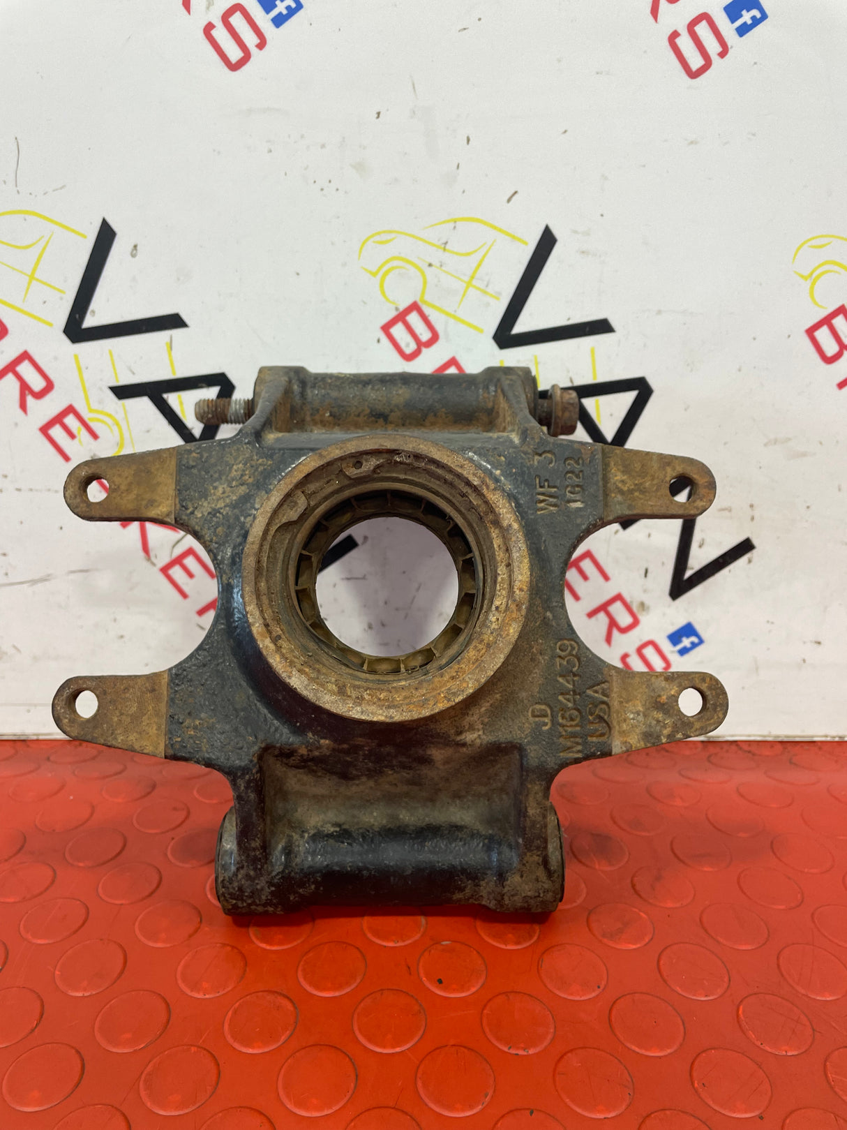 John Deere Gator REAR D/S STUB 2014 P/N M164439