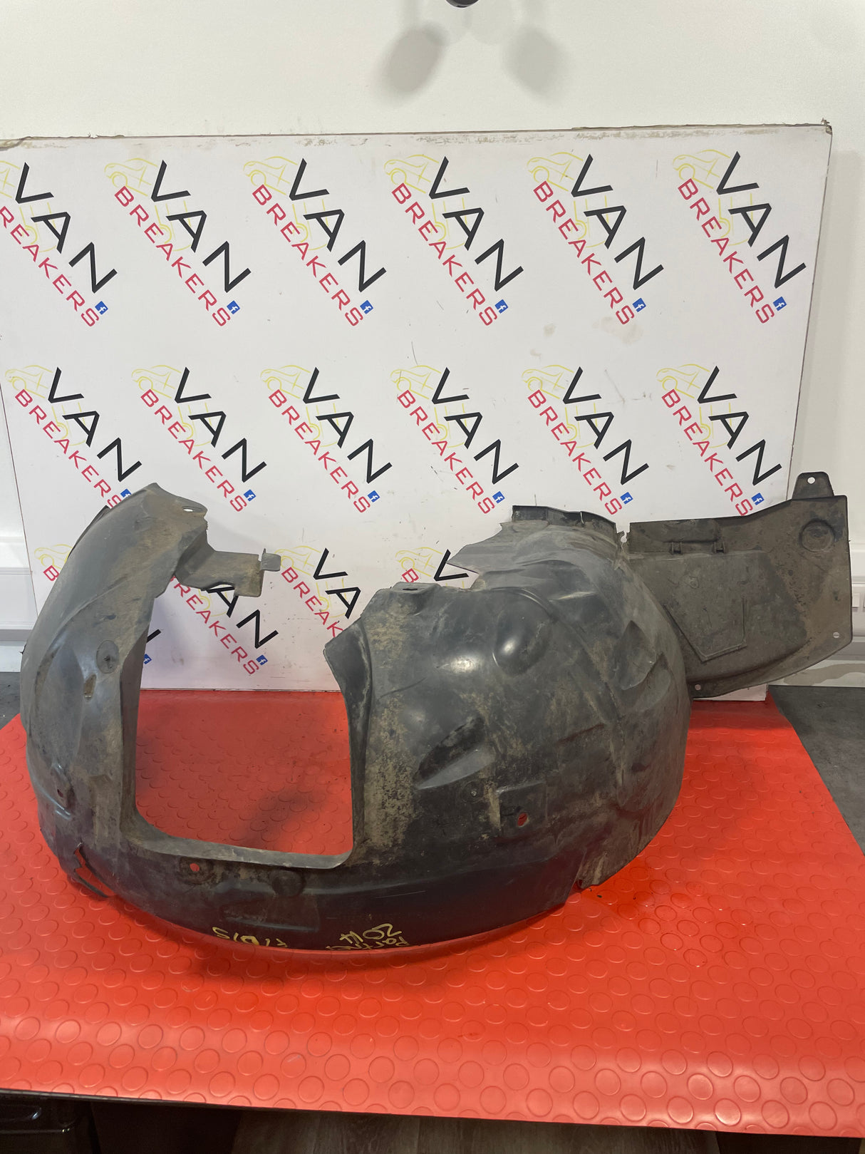Citroen Berlingo/Peugeot Partner DRIVERS SIDE FRONT WHEEL ARCH LINER P/N 9680450080