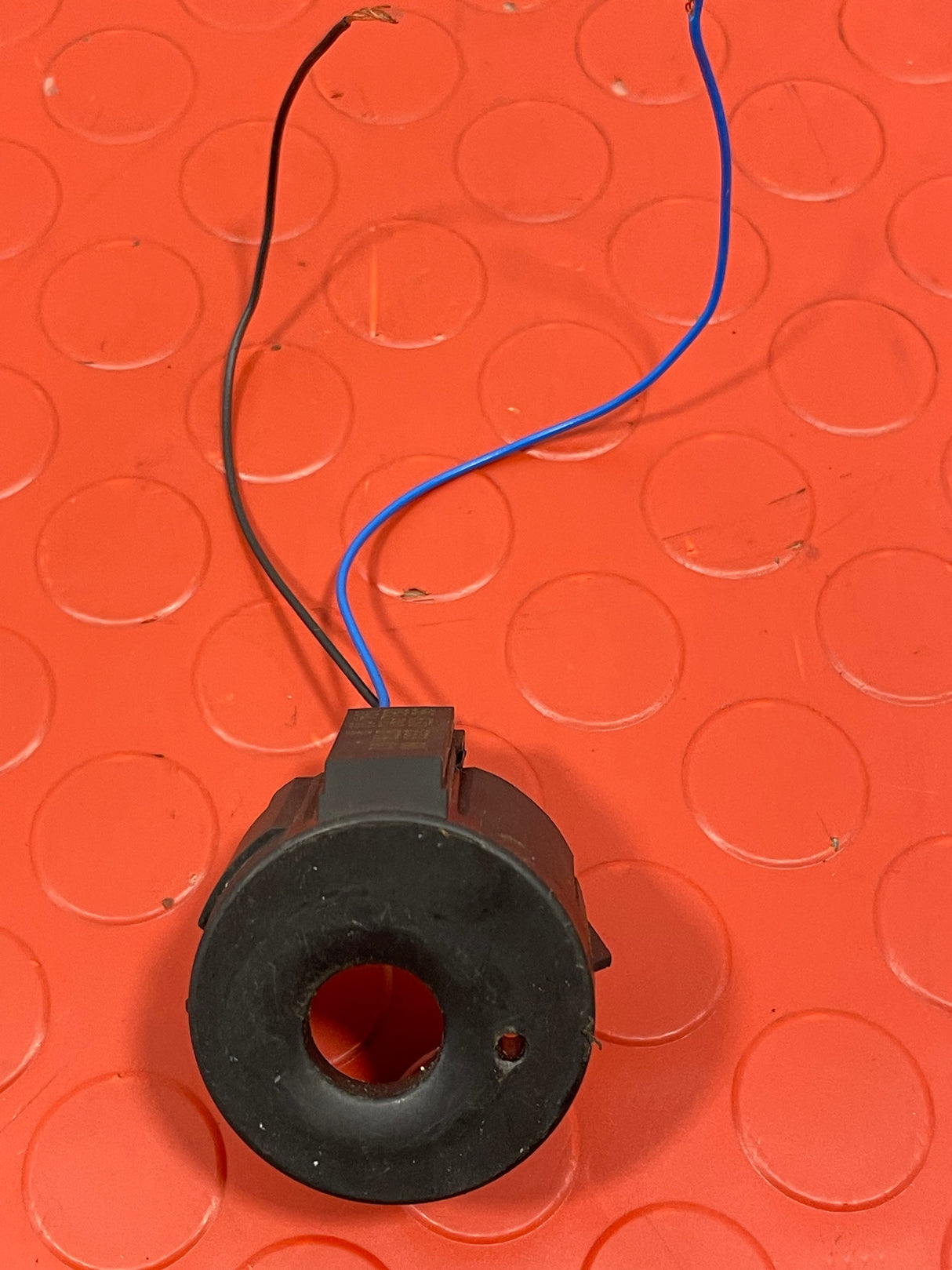 Citroen Berlingo/Peugeot Partner DELPHI IGNITION COIL COVER (damage)P/N 9663123380