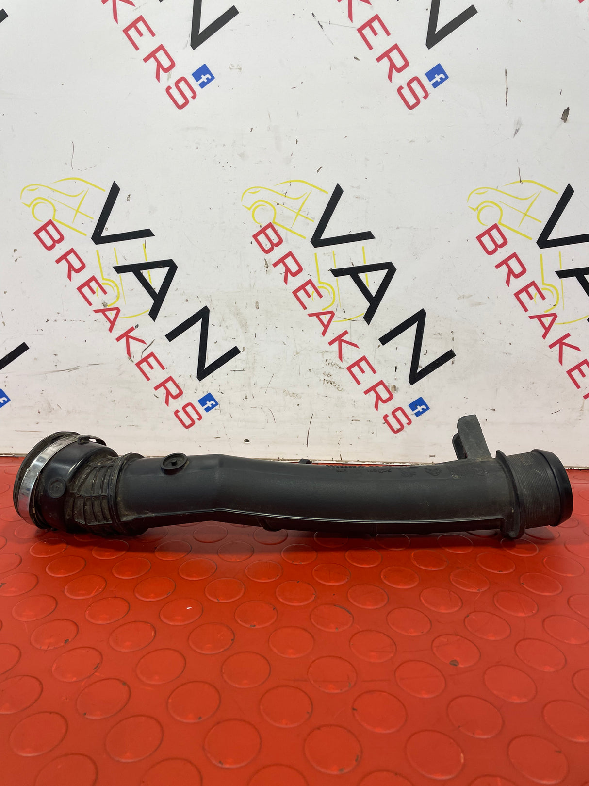 Citroen Berlingo/Peugeot Partner/Toyota Proace City/Vauxhall Combo DIESEL INTERCOOLER HOSE PIPE 1.5L 2019-2024 P/N 9831710780