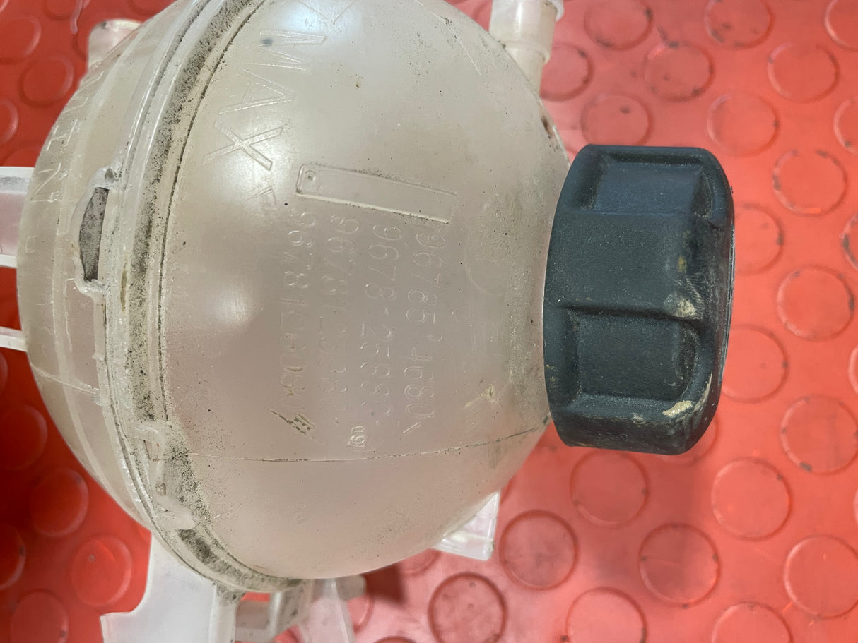 Citroen Berlingo/Peugeot Partner/Vauxhall Combo/Toyota Proace City RADIATOR COOLANT EXPANSION RESERVOIR 2019-2024 P/N 9678514680