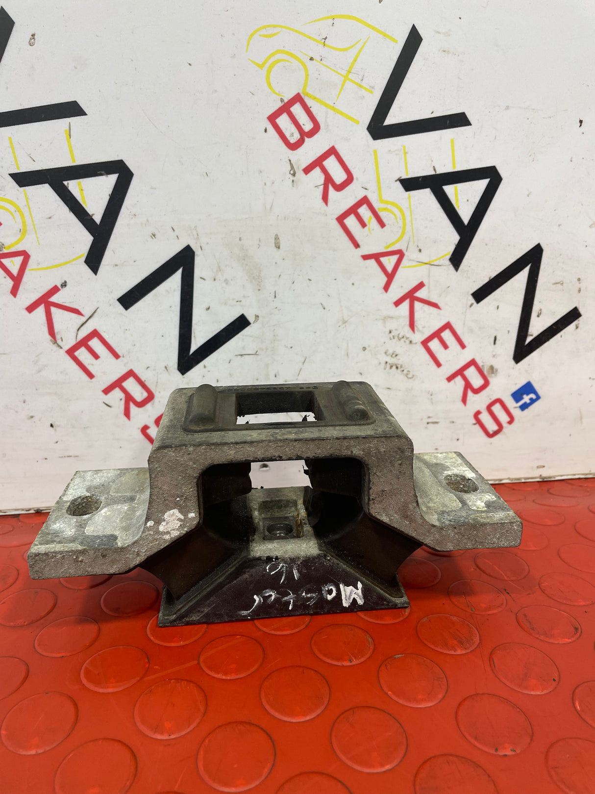 Renault Master ENGINE MOUNT FWD LEFT 2.3 dCi 2010-2023 P/N 8200676857