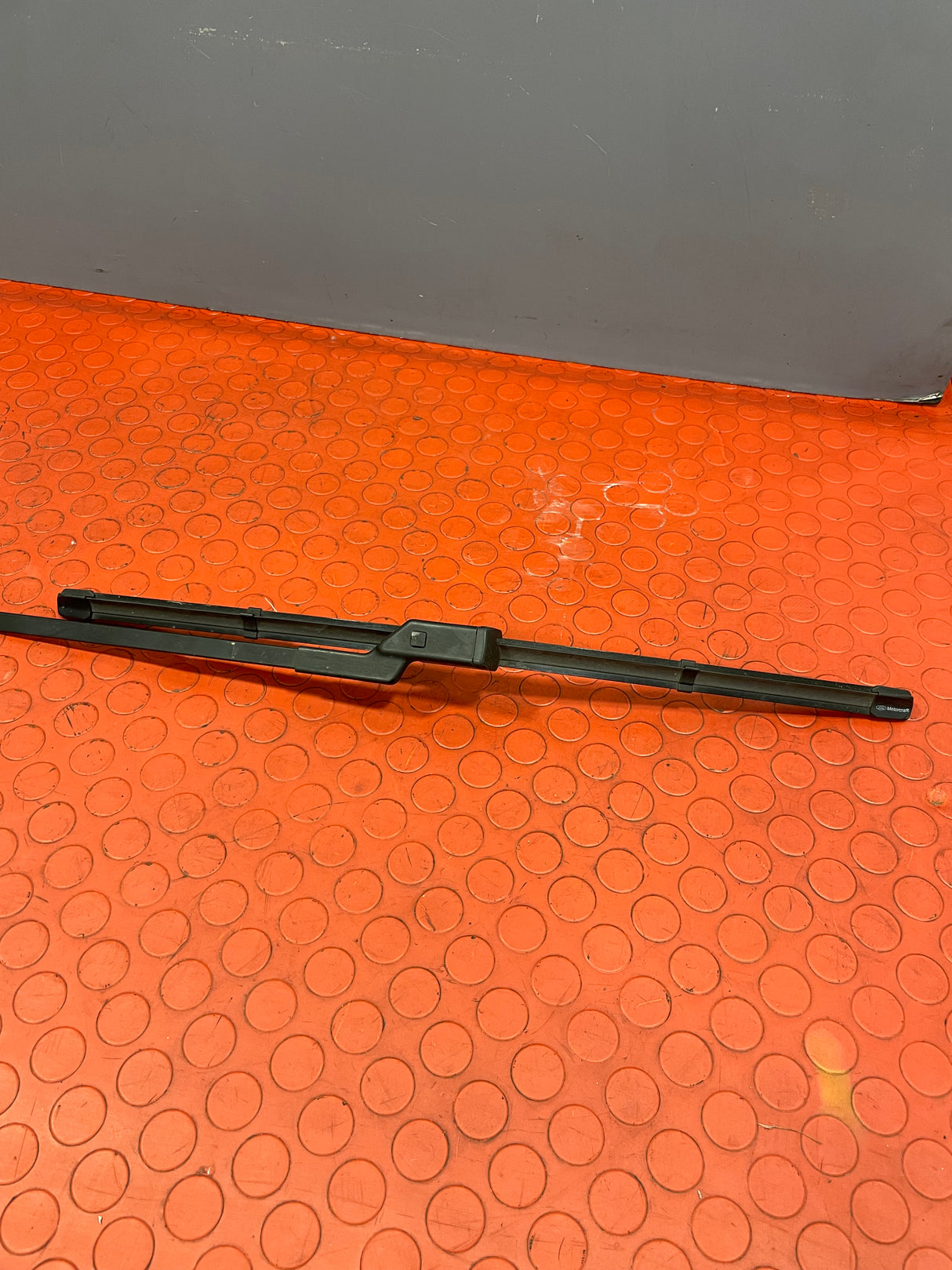 Ford Transit WIPER ARM w/ BLADE MK8 P/N BK3117526DE - 1