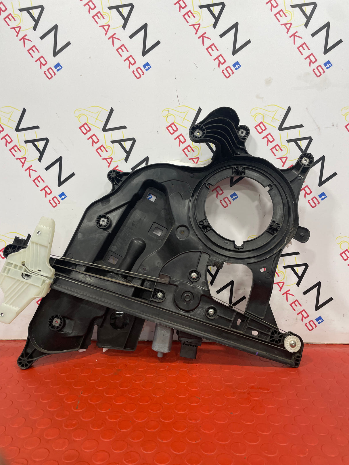 Vauxhall Combo/Peugeot Partner/Citroen Berlingo RH FRONT WINDOW REGULATOR O/S DRIVER 2019-2024 P/N 9830335980