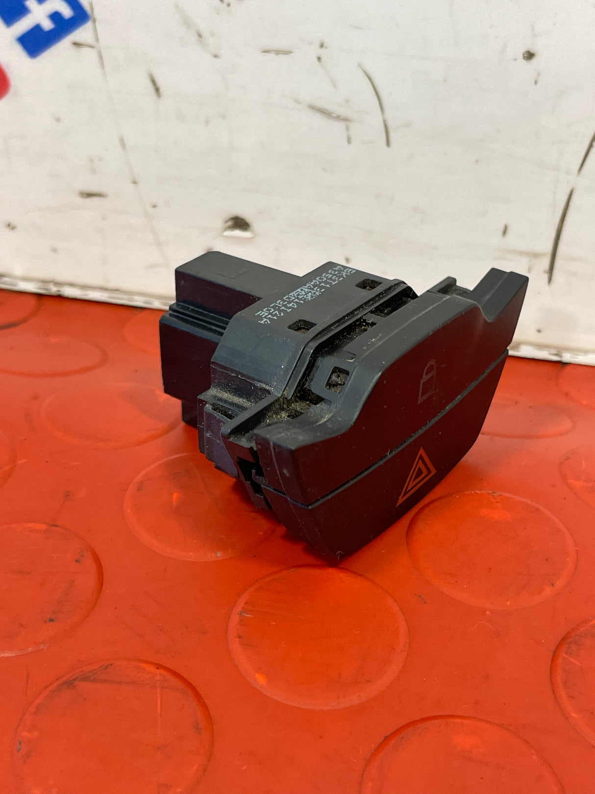 Ford Transit Custom HAZARD WARNING SWITCH P/N BK3T13A350AA