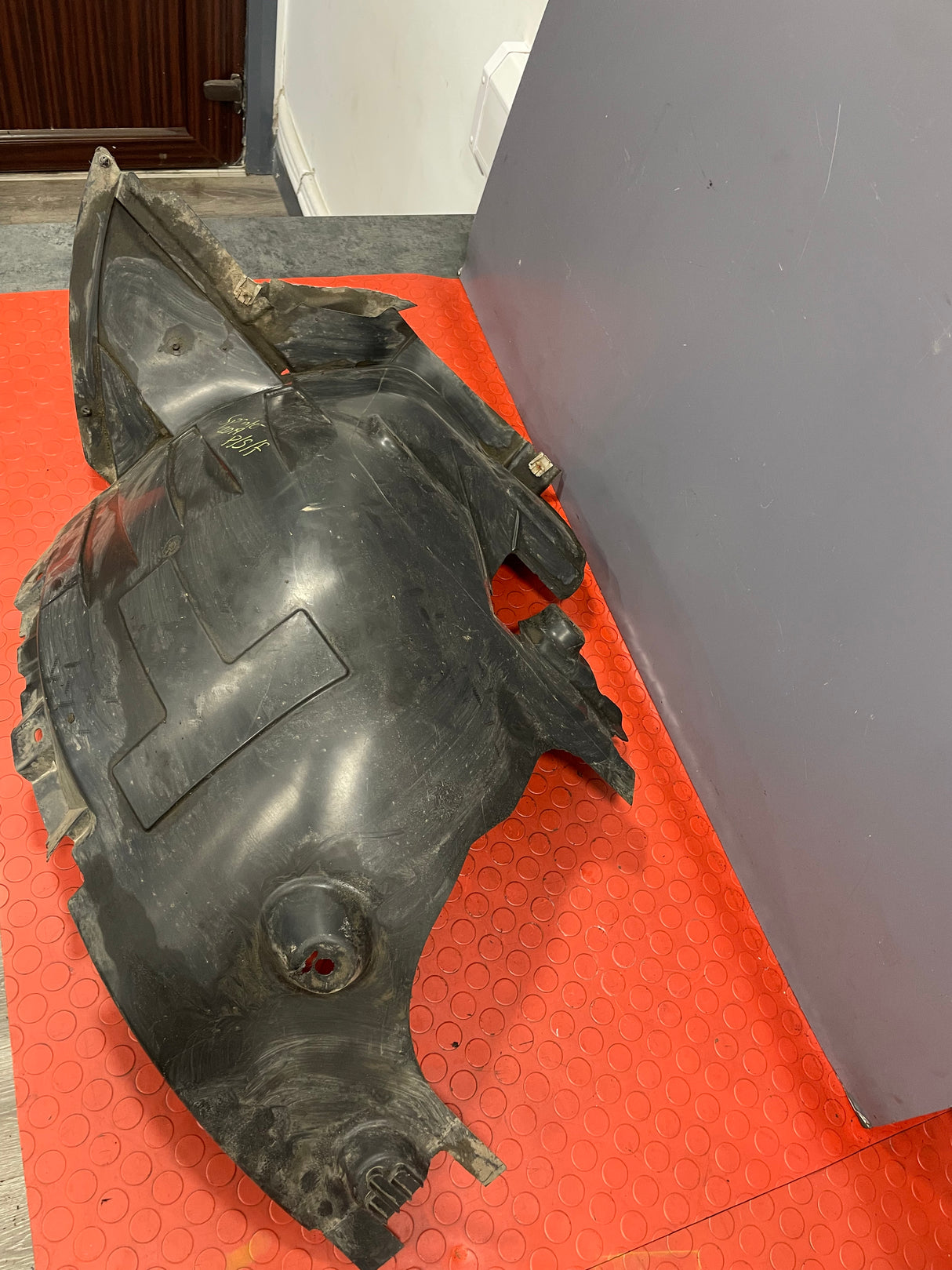 Mercedes Sprinter FRONT WHEEL ARCH Passenger's Side N/S 2019 RWD/AWD P/N A9106840000