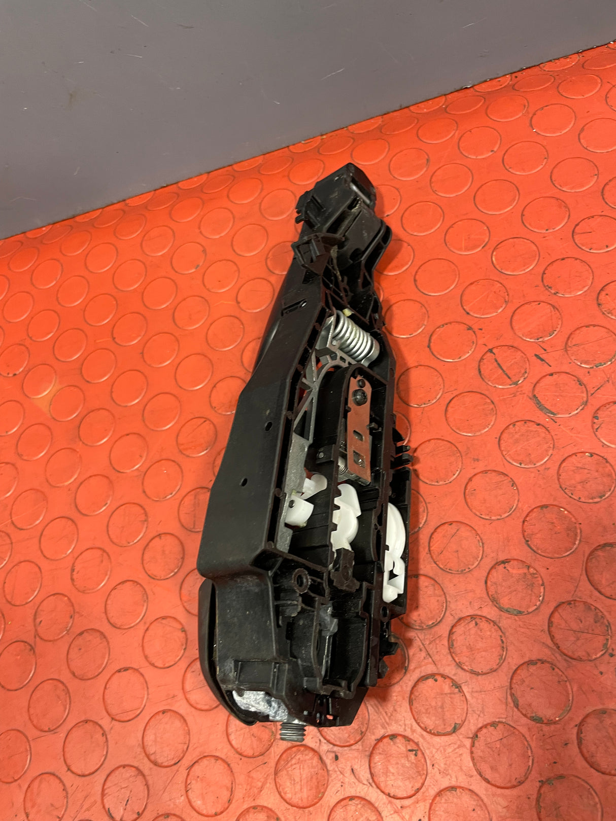 Citroen Dispatch/Peugeot Expert/Vauxhall Vivaro/Toyota Proace/Fiat Scudo OUTER DOOR HANDLE OPENER Driver's Side Front 2016-2024 P/N 9688834080 - 1