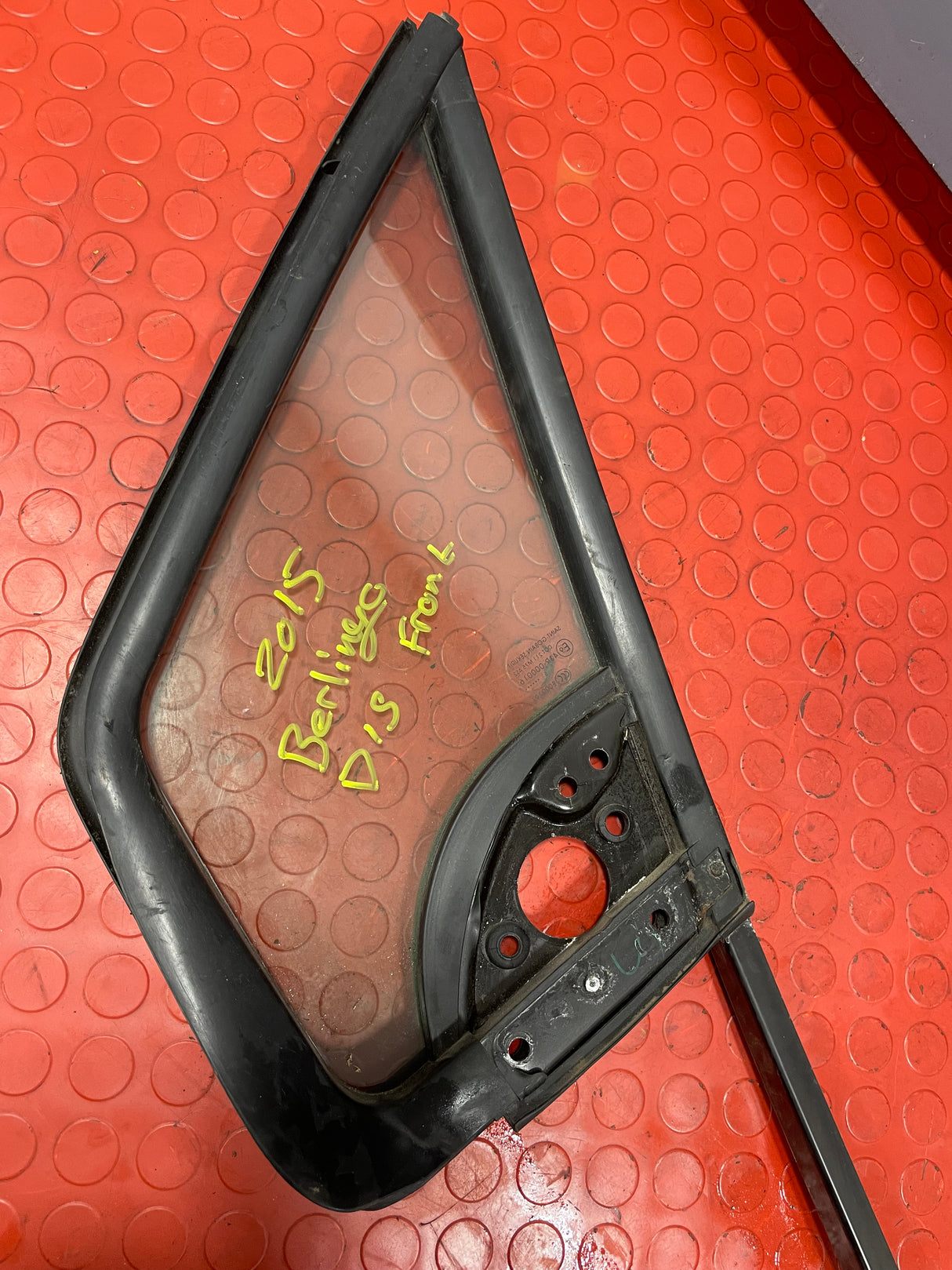 Citroen Berlingo/Peugeot Partner QUARTER GLASS WINDOW PANEL Driver's Side 2008-2018 P/N 9675118180 / 43R000016