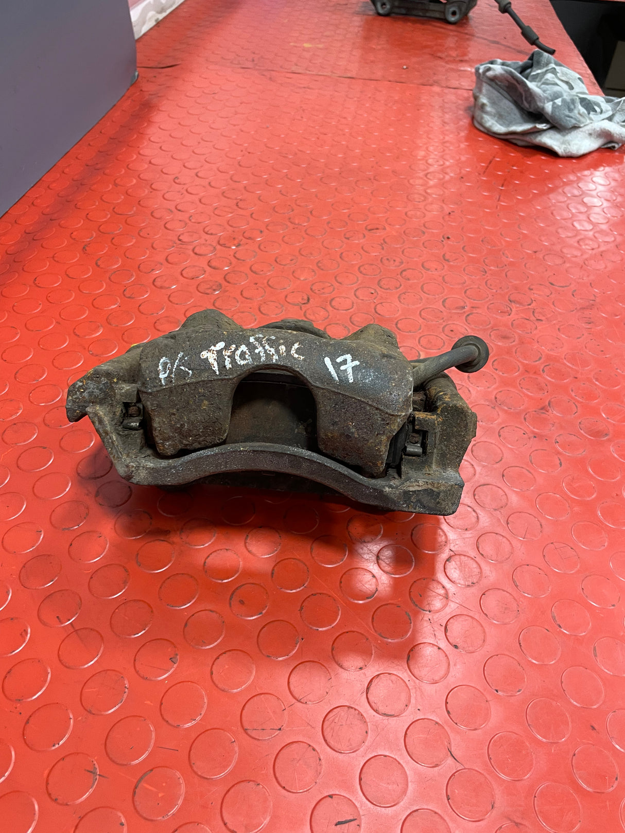 Renault Trafic/Vauxhall Vivaro/NV300 Primastar FRONT BRAKE CALIPER Passenger's Side 2014-2019 P/N 410119298R