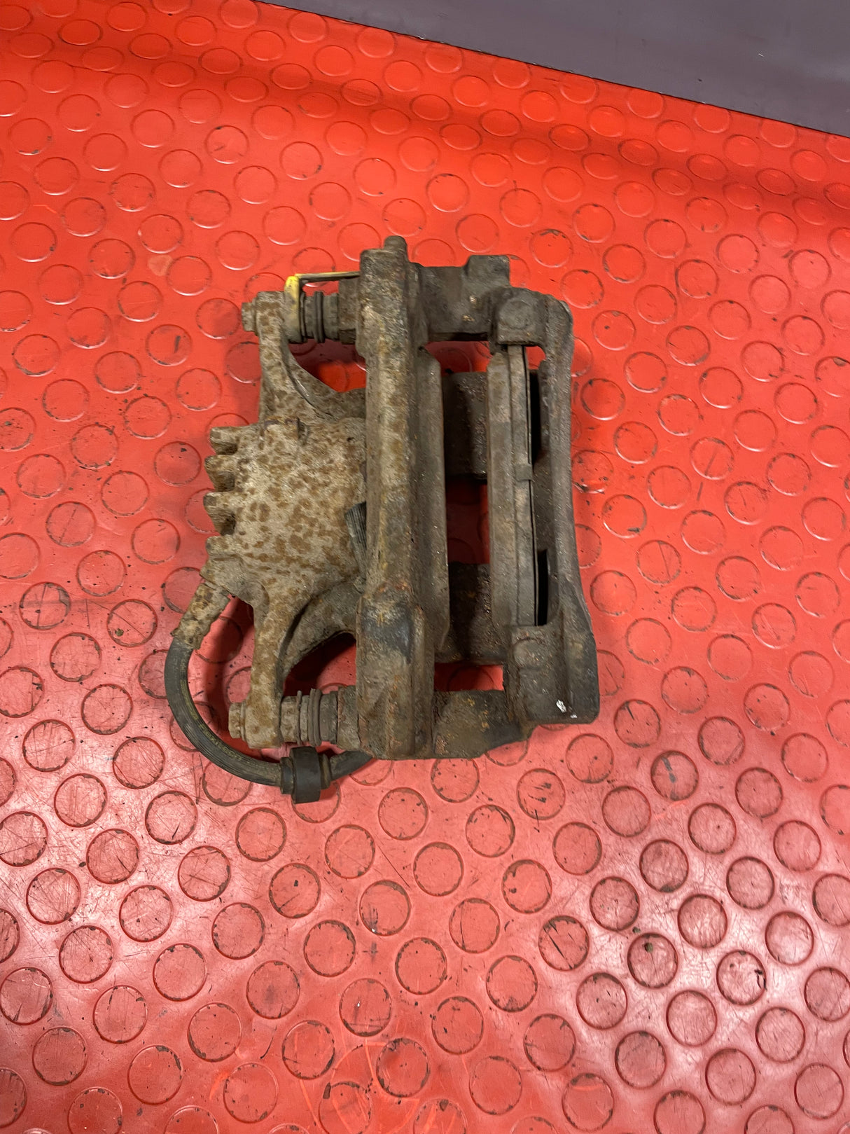 Renault Trafic/Vauxhall Vivaro/NV300 Primastar FRONT BRAKE CALIPER Passenger's Side 2014-2019 P/N 410119298R