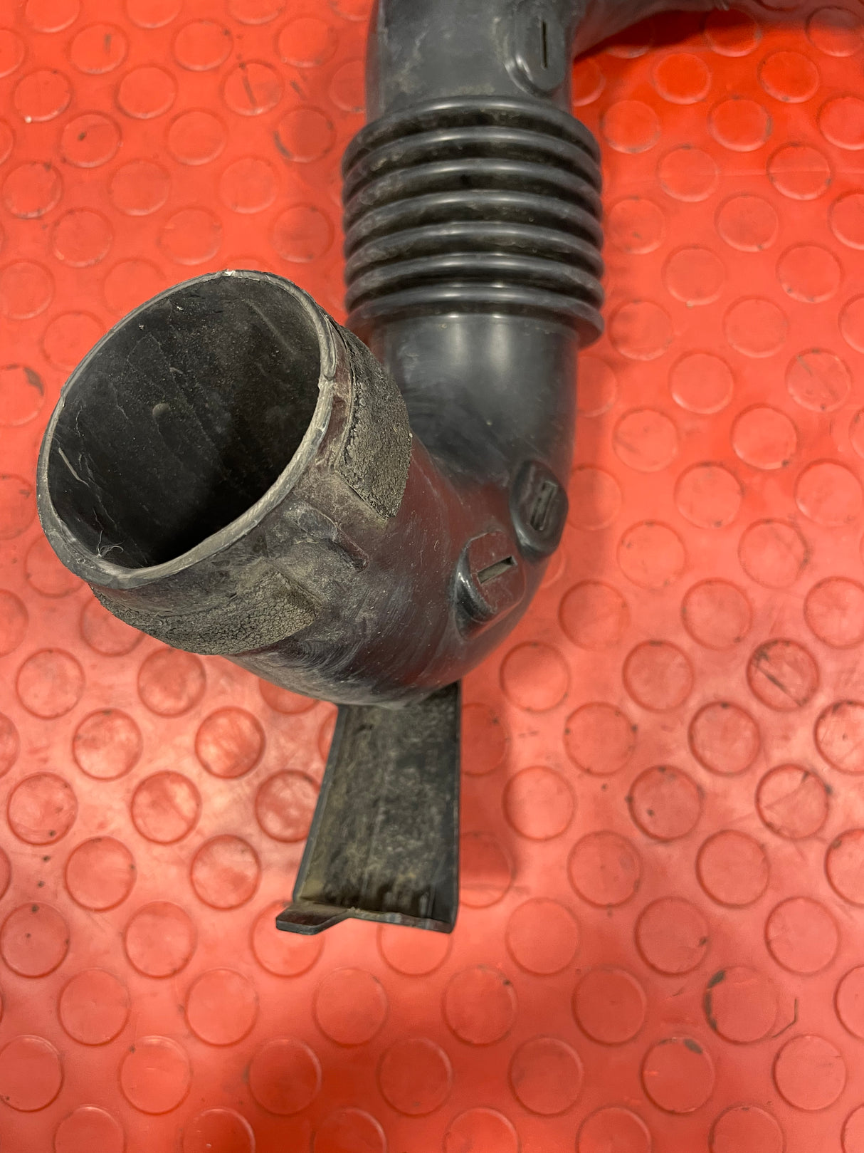 Renault Master/Vauxhall Movano/Nissan NV400 AIR INTAKE HOSE PIPE 2010-2021 2.3 DTI P/N 165554107R