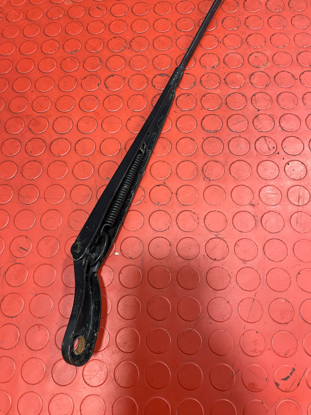 Citroen Berlingo/Peugeot Partner WINDSCREEN WIPER ARM w/ Blade 2008-2018 P/N 9682975280 - 2