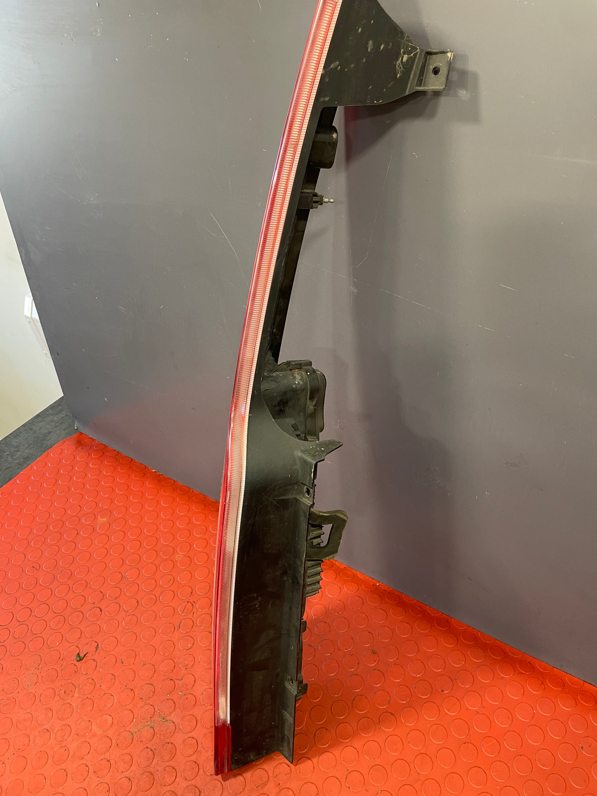 Ford Transit Custom TAILLIGHT PASSENGER SIDE 2013-2023 P/N BK2113405AC