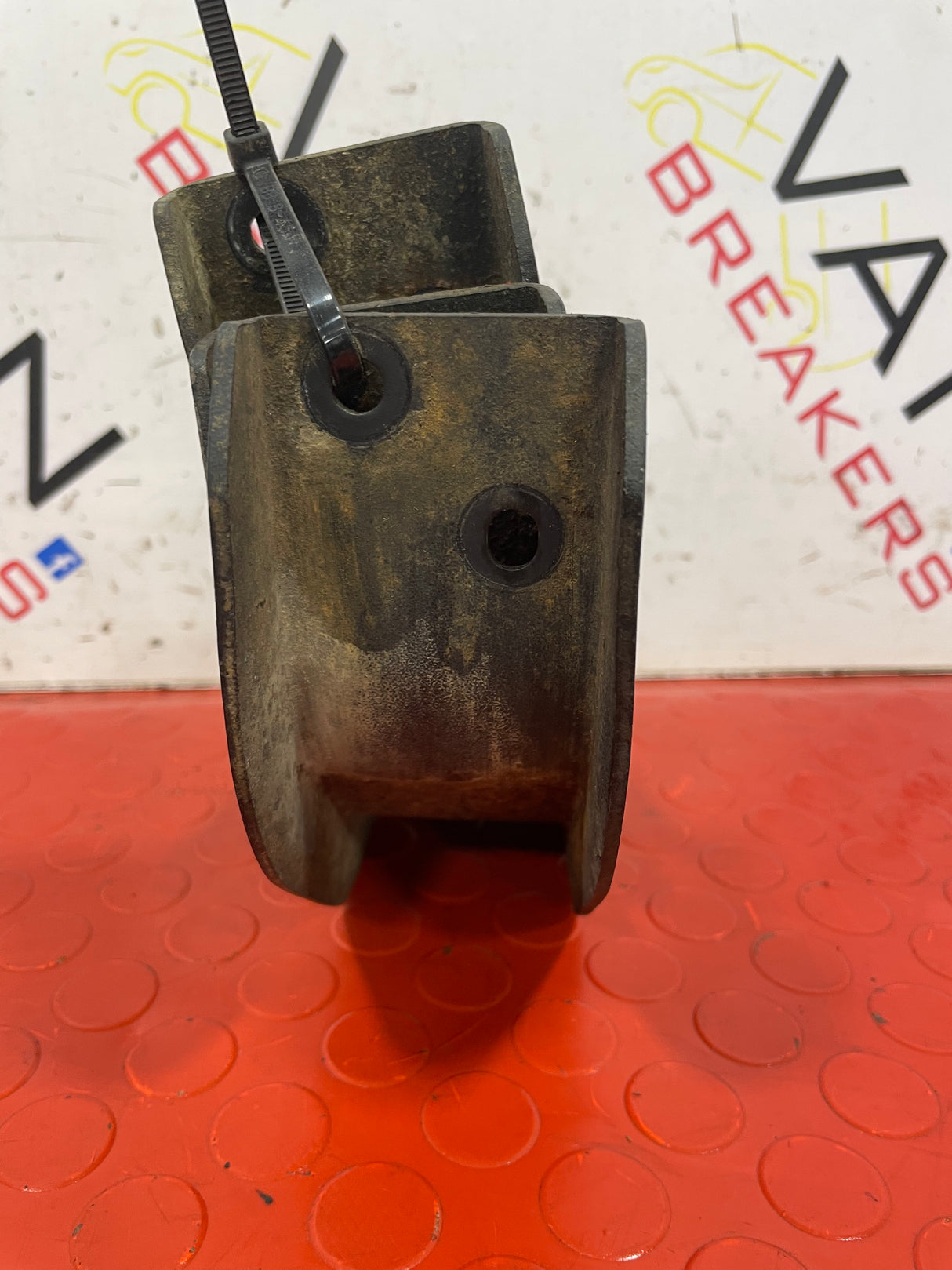 Nissan Navara SIDE STEP BRACKETS (1 SIDE) 2017 P/N NN17SSB
