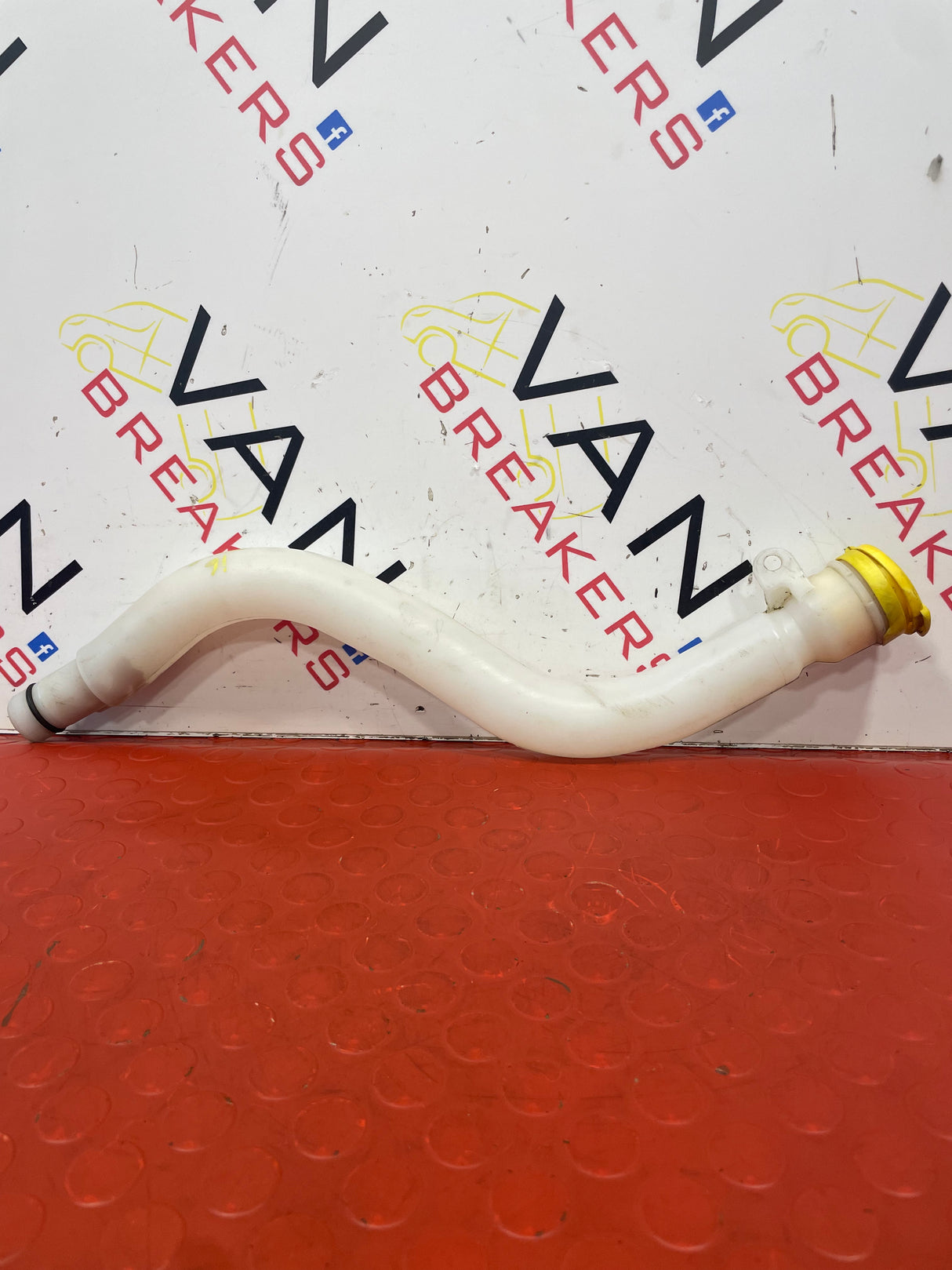 Renault Trafic MK3/Vauxhall Vivaro B/Nissan NV300 WINDSCREEN WASHER BOTTLE NECK 2014-2019 P/N 289150497R