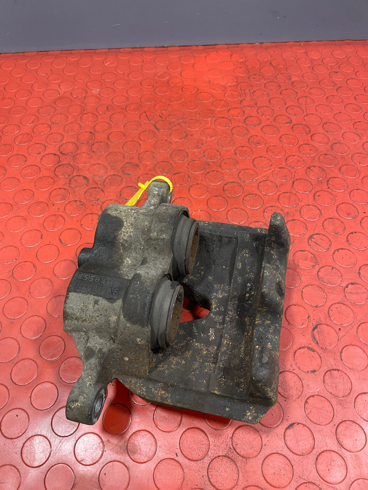 Volkswagen Crafter 2 POT PISTON BRAKE CALIPER Front Passenger's Side 2019 P/N 9A08 / 65589AF