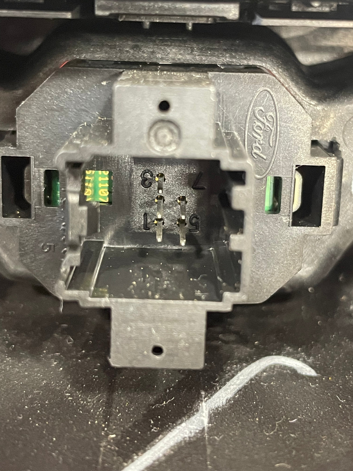 Ford Transit Connect STEREO MEDIA CONTROL PANEL AND SURROUND 2014 P/N BK2T18K811EC