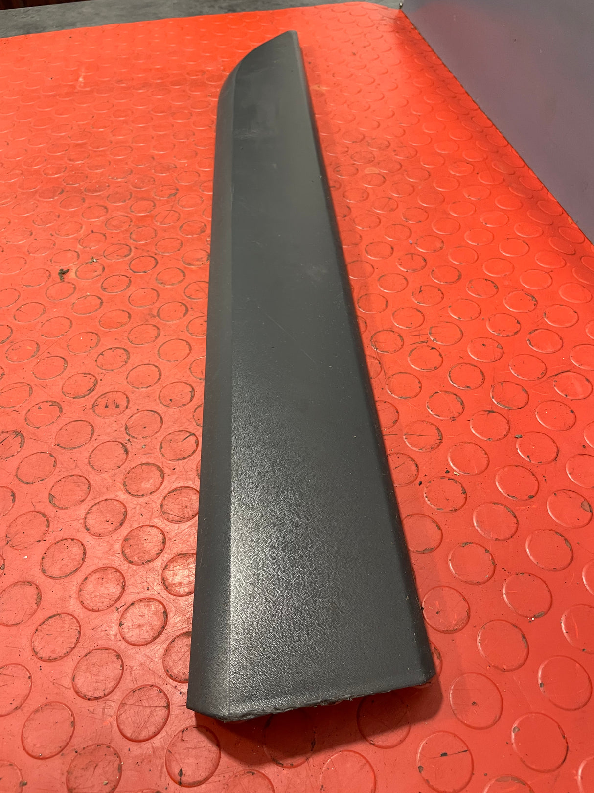 Ford Transit Custom LOWER PASSENGER DOOR MOULD/TRIM P/N BK21V20780ACW / BK21V20780BBW
