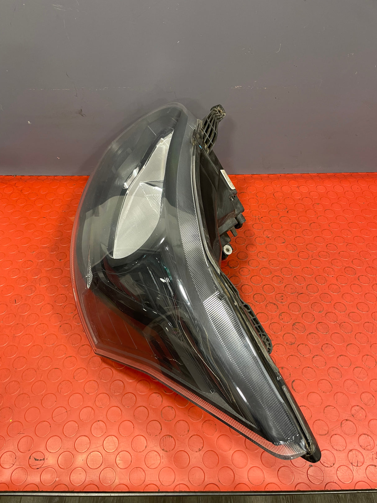 Ford Transit HEADLIGHT ASSEMBLY BLACK INTERIOR Passenger's Side (with Visible Lens Scratches) MK8 2.0 P/N GK3113W030AA / BK3113W030B