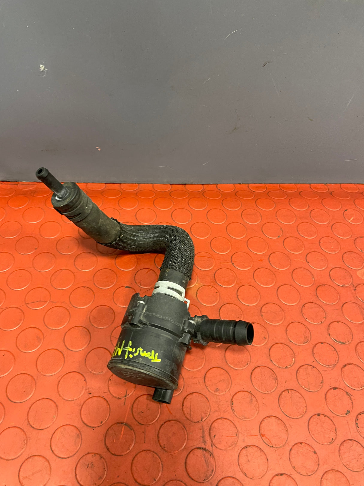 Ford Transit AUXILIARY COOLANT PUMP/WATER PUMP 2.0 MK8 2016-2023 P/N KK2118D473BE