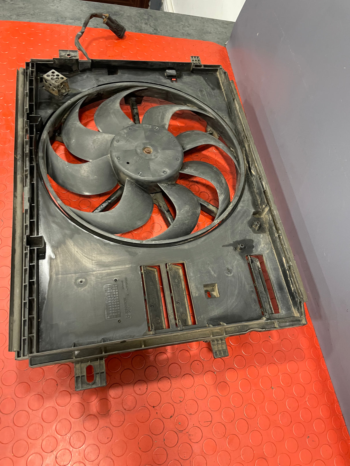 Citroen Berlingo/Peugeot Partner/Vauxhall Combo/Toyota Proace City RADIATOR COOLING FAN ASSEMBLY w/ RESISTOR P/N 9836638080 / 9829220580