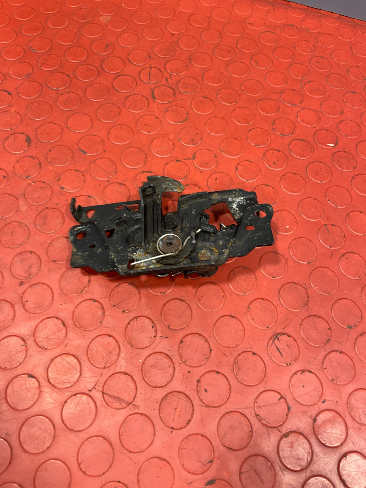 Ford Transit Custom BONNET LOCK CATCH 2013-2016 P/N BK2116E624AF