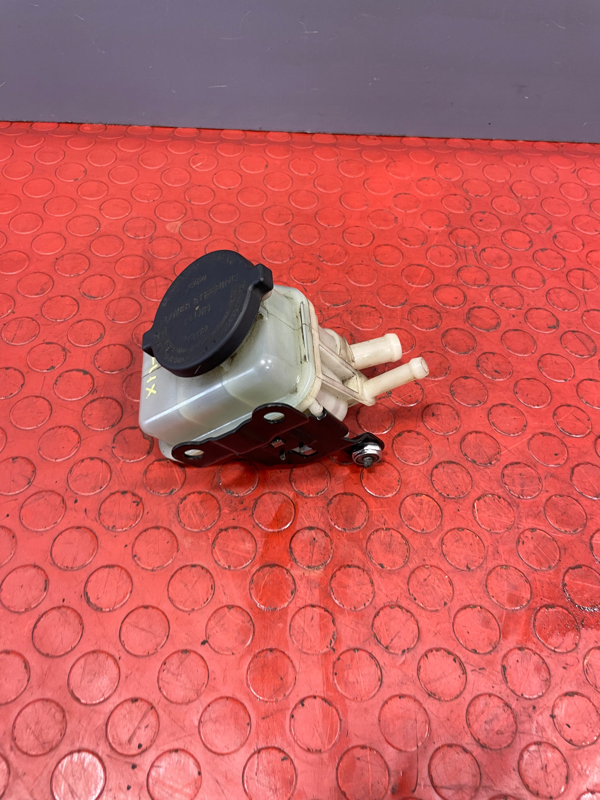 Toyota Hilux Invincible POWER STEERING FLUID RESERVOIR 2017 P/N 443600K050