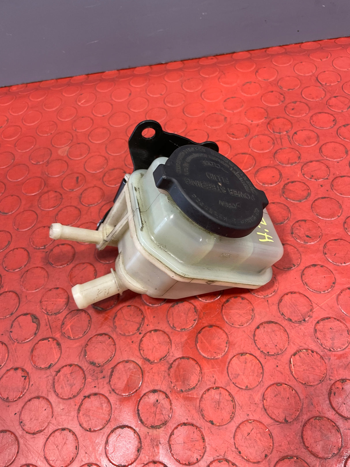 Toyota Hilux Invincible POWER STEERING FLUID RESERVOIR 2017 P/N 443600K050