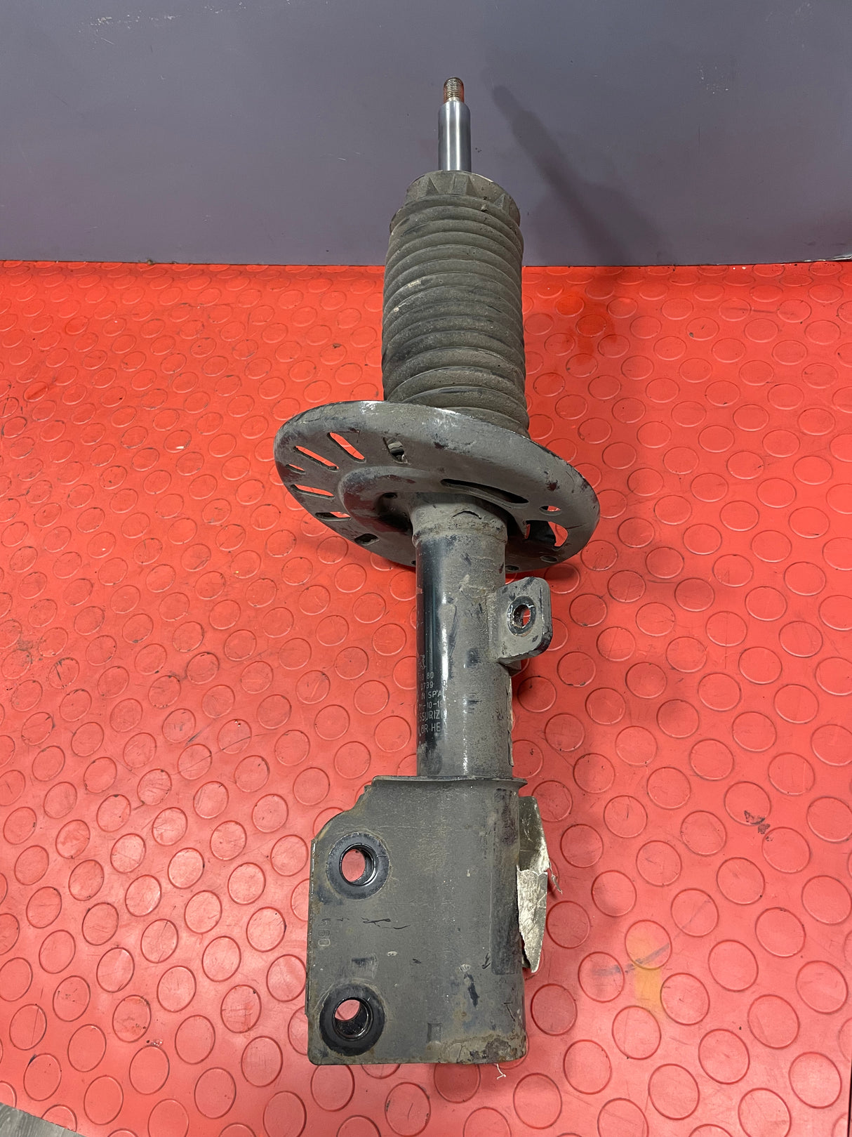 Citroen Berlingo/Peugeot Partner FRONT SHOCK ABSORBER ONLY w/o SPRING (Fits Both Sides) 2019-2023 P/N 9833306080 - 2