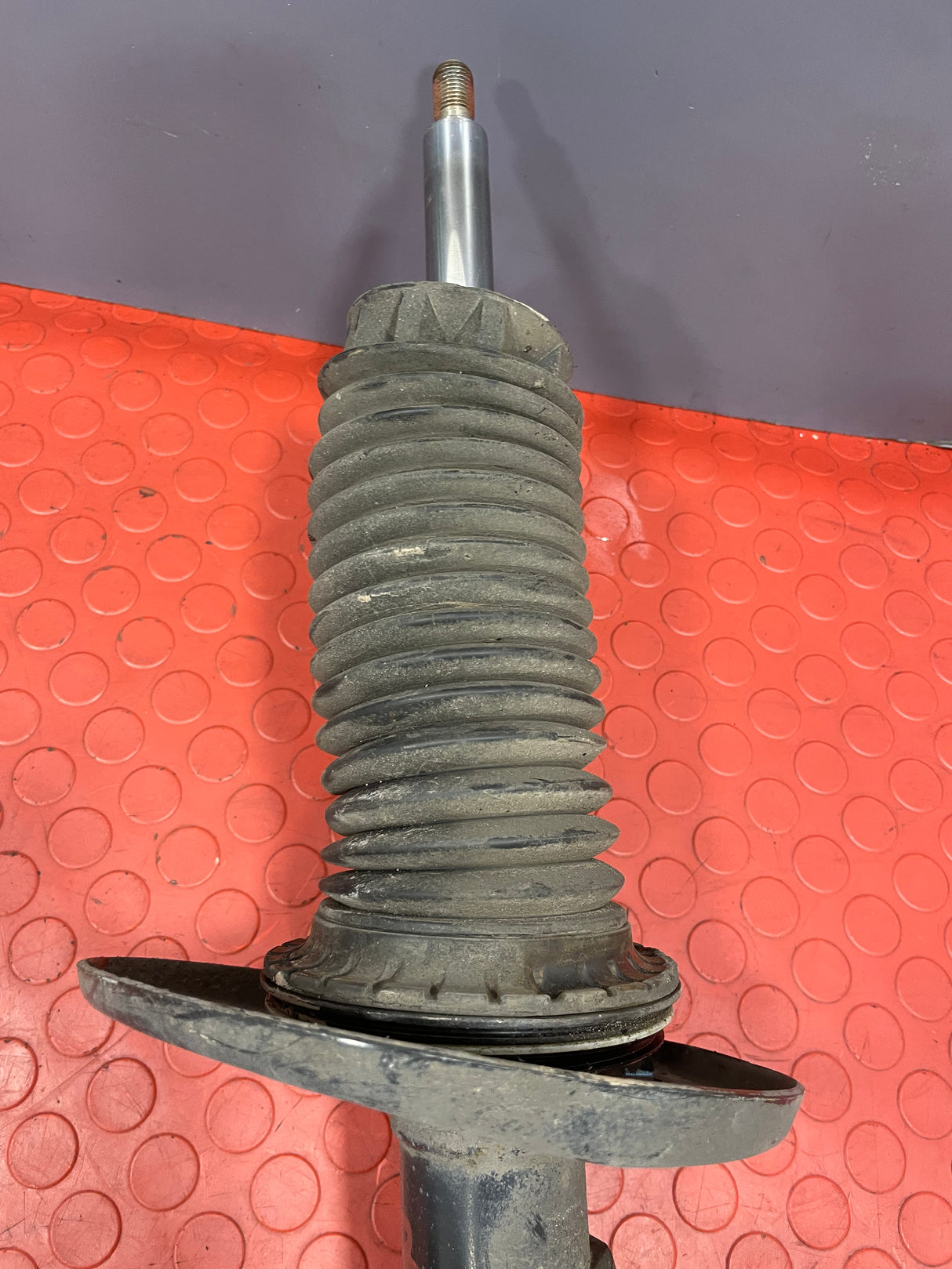 Citroen Berlingo/Peugeot Partner FRONT SHOCK ABSORBER ONLY w/o SPRING (Fits Both Sides) 2019-2023 P/N 9833306080 - 2