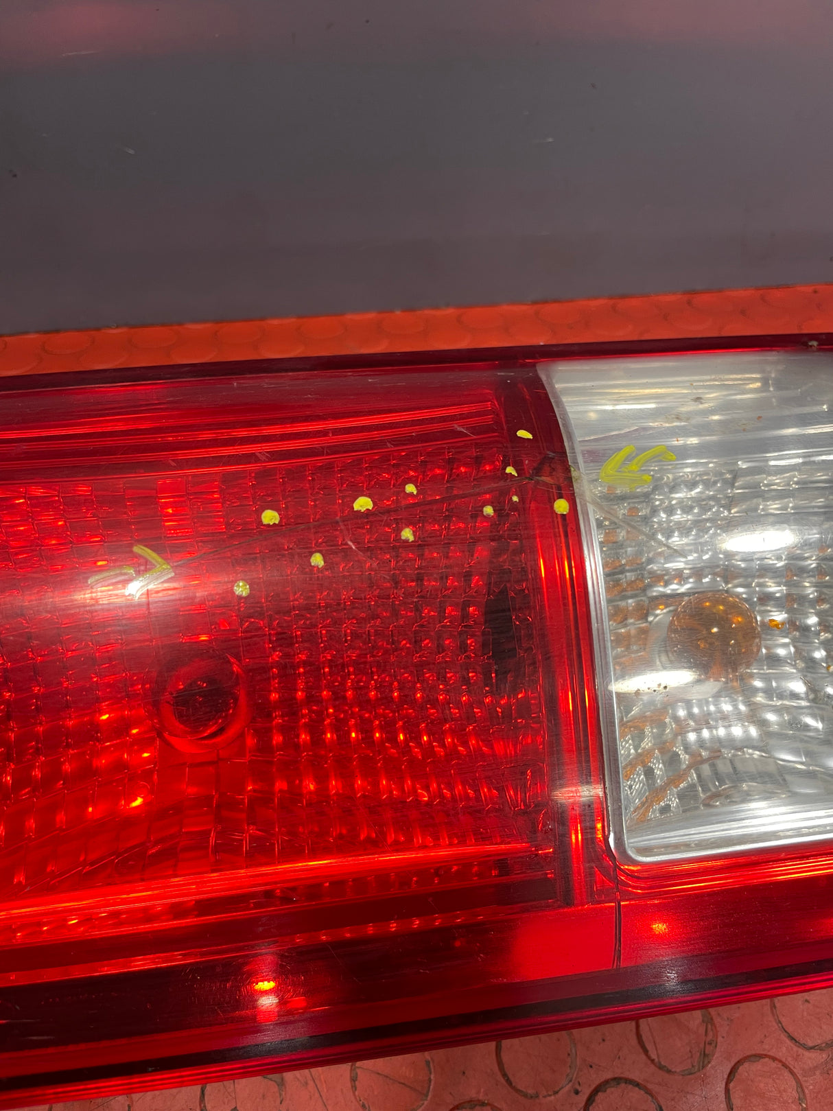 Saic Iveco Daily TAILLIGHT ASSEMBLY (with Hairline Crack) Passenger's Side 2006-2014 P/N 69500591