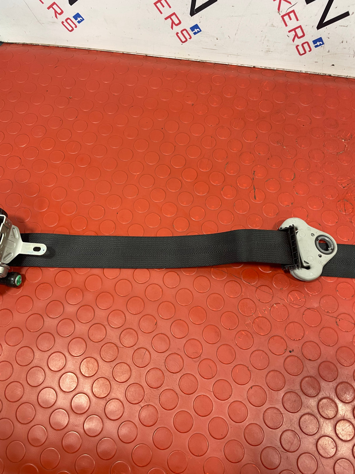 Toyota Hilux REAR P/S SEATBELT 2015-2022 P/N 733700K260c0