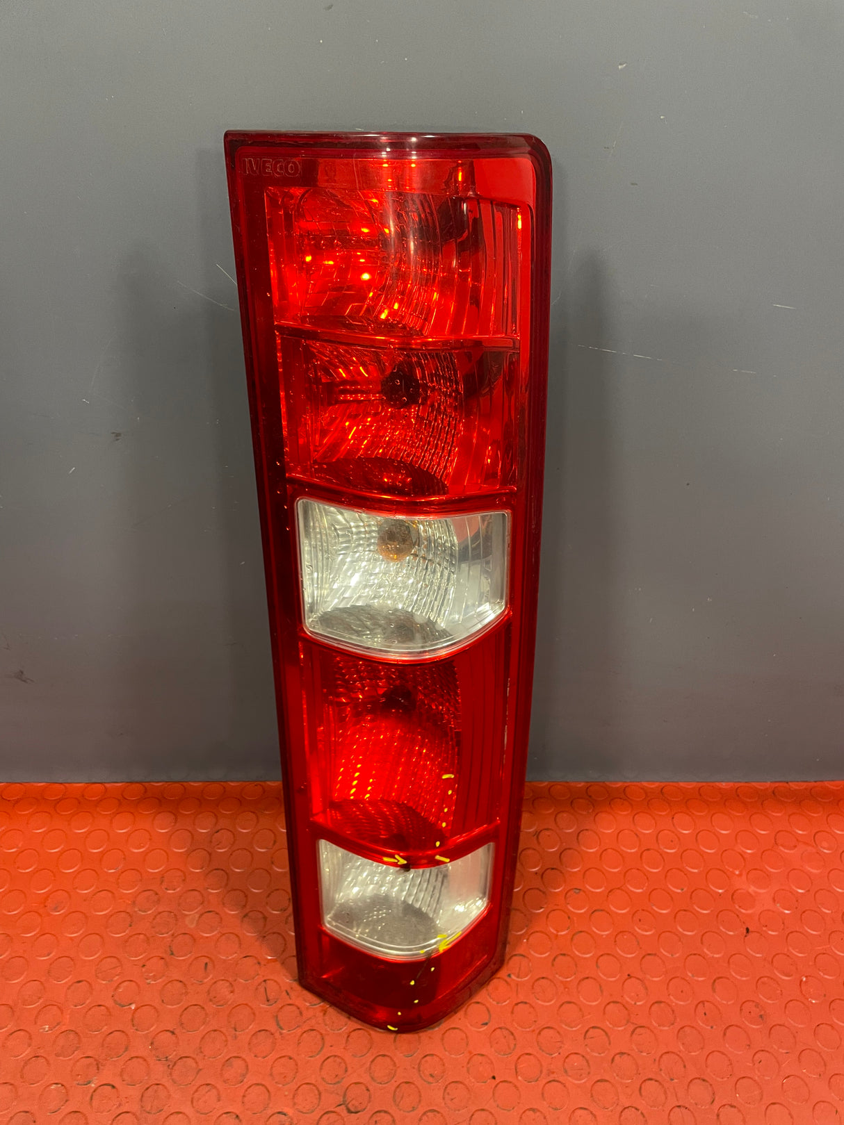 Saic Iveco Daily TAILLIGHT ASSEMBLY (with Hairline Crack) Driver's Side 2006-2014 P/N 69500590