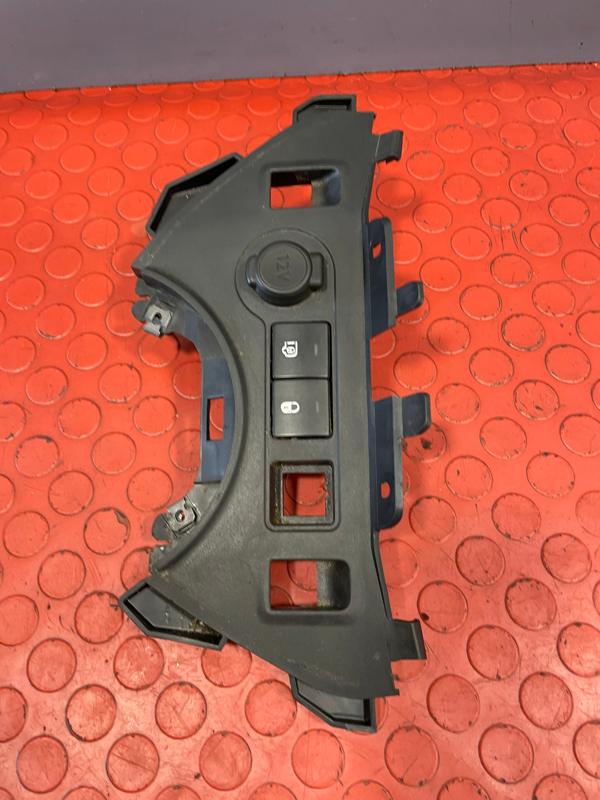 Citroen Berlingo/Peugeot Partner CENTRAL LOCKING SWITCH PANEL 2011-2018 P/N 9680932177 - 1