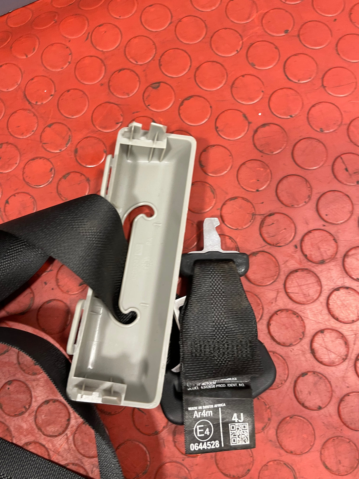 Toyota Hilux Invincible SAFETY SEAT BELT Passenger's Side Back Seat 2016-2023 P/N 630266500D