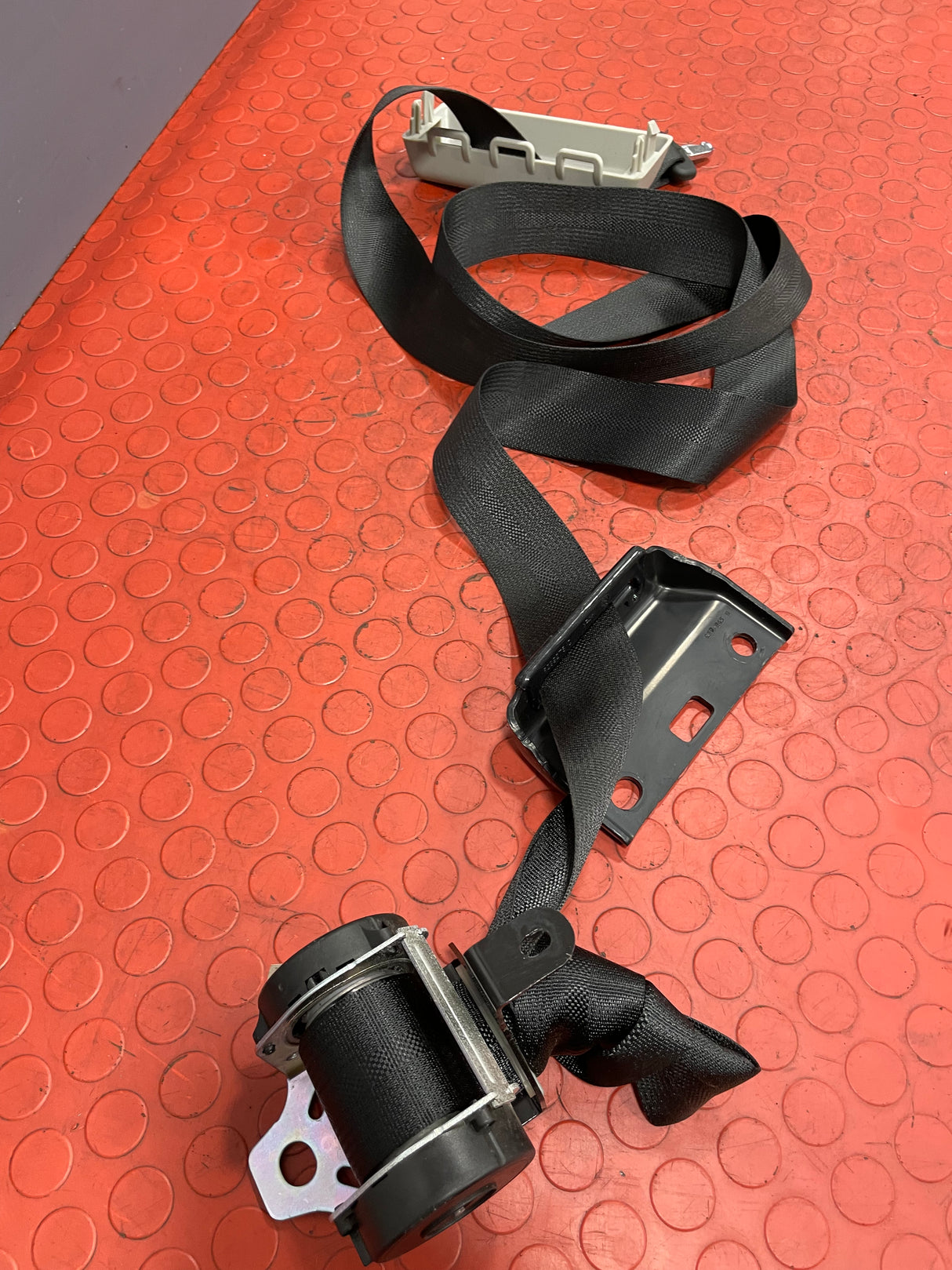 Toyota Hilux Invincible SAFETY SEAT BELT Passenger's Side Back Seat 2016-2023 P/N 630266500D