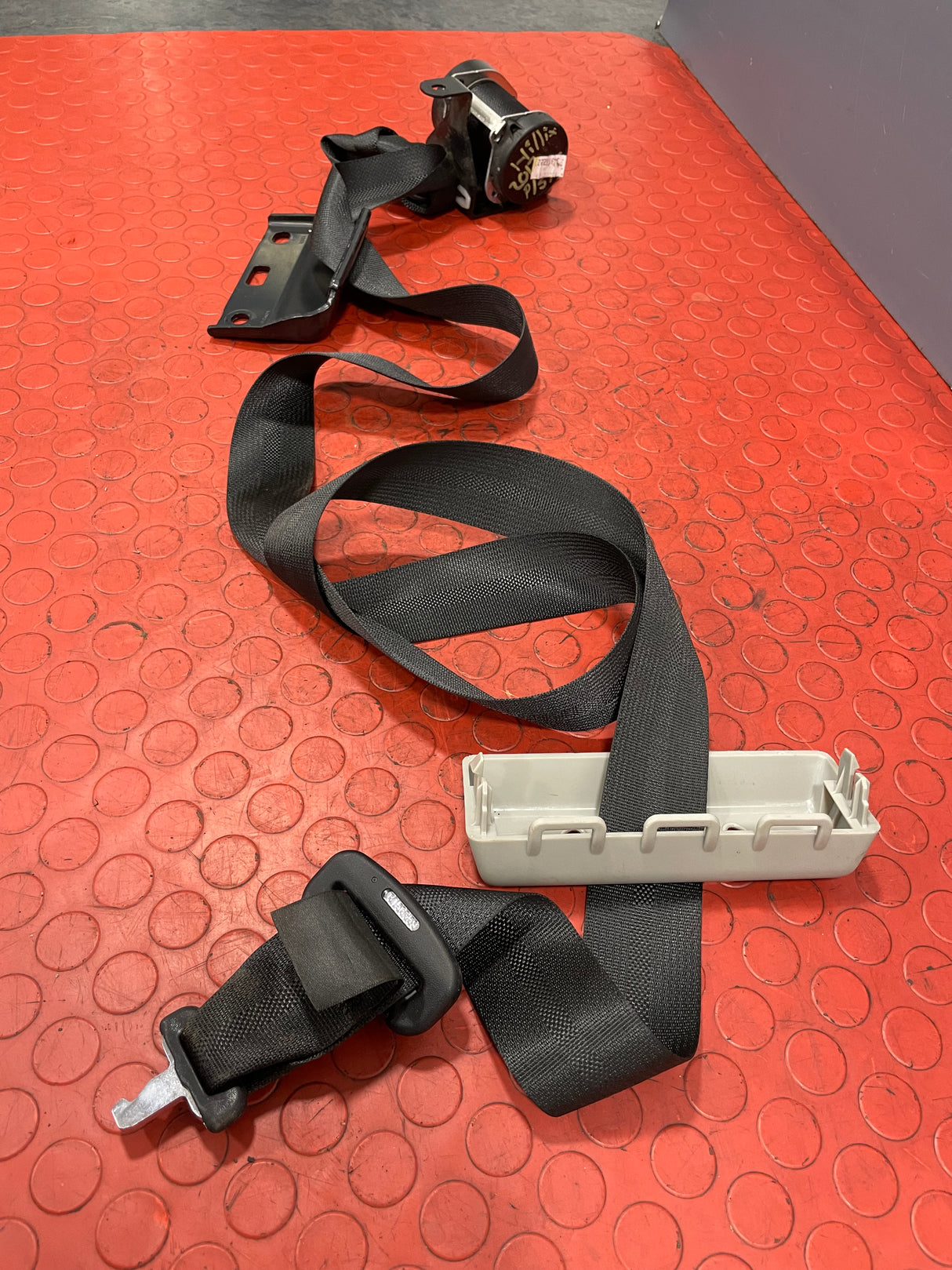 Toyota Hilux Invincible SAFETY SEAT BELT Passenger's Side Back Seat 2016-2023 P/N 630266500D