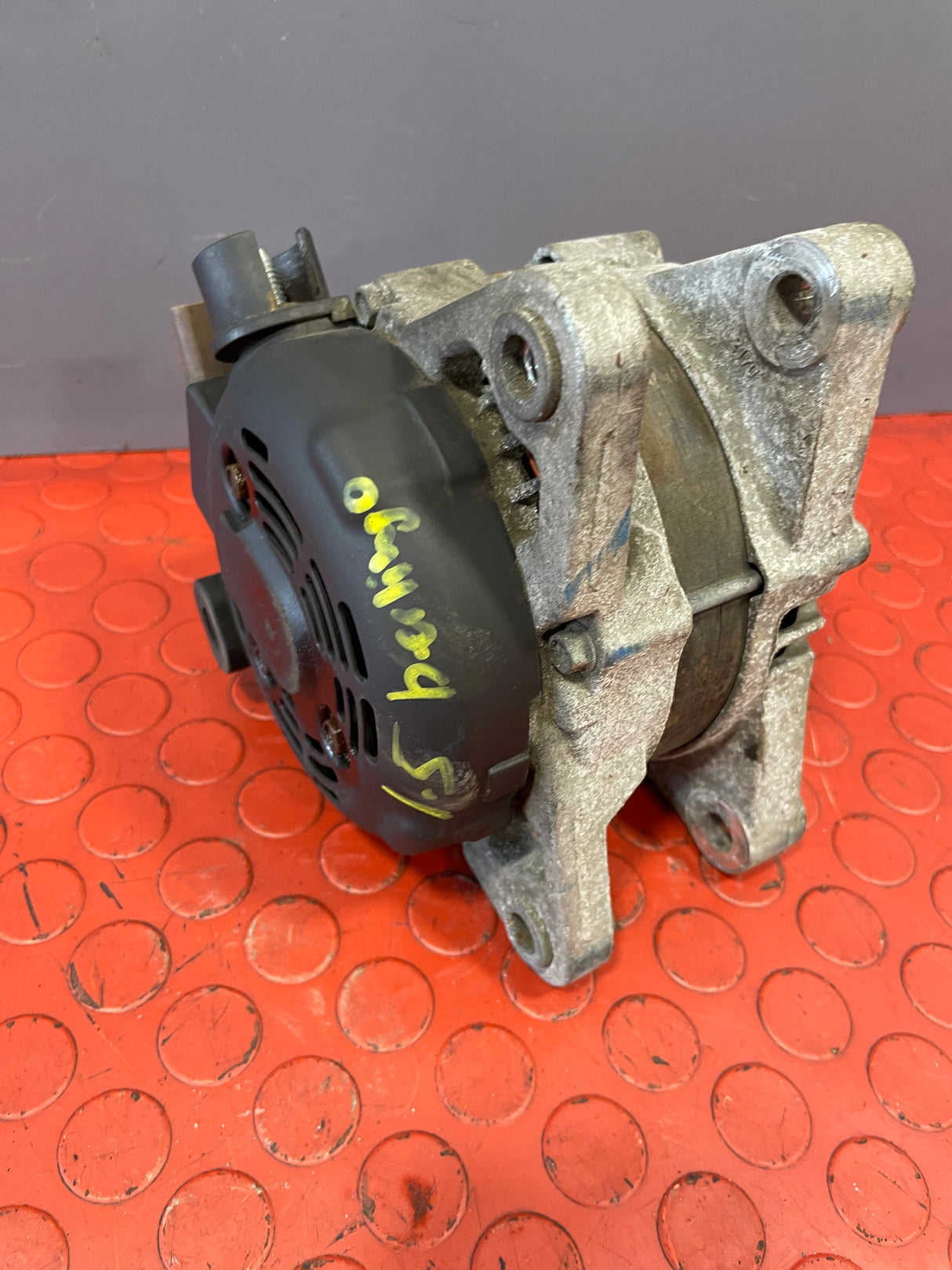 Citroen Berlingo/Dispatch /Peugeot Partner/Vauxhall Combo/Toyota Proace City ALTERNATOR 1.5 2016-2024 P/N 9820893880 - 1