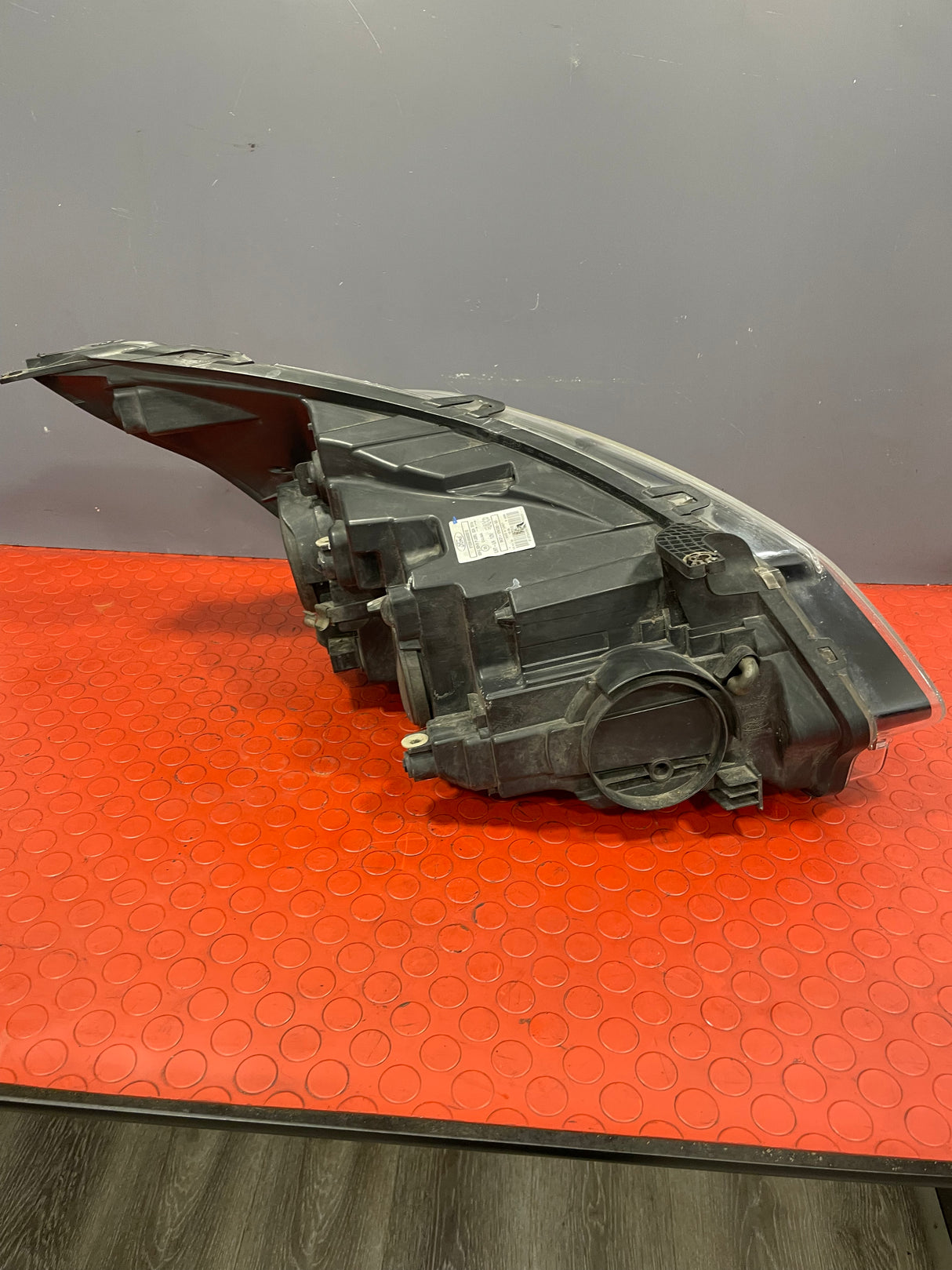 Ford Transit Custom HEADLIGHT ASSEMBLY Passenger's Side Black Interior 2013-2016 P/N BK2113W030AG / BK2113W030B