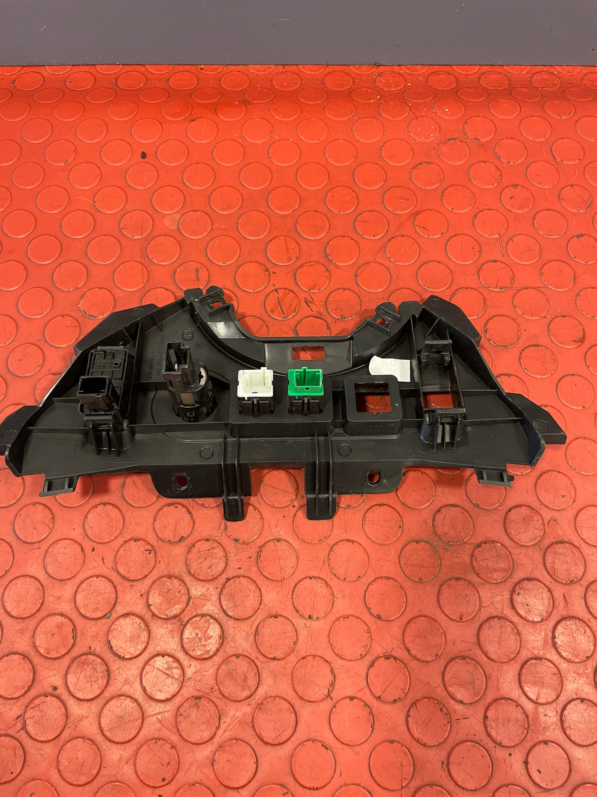 Citroen Berlingo/Peugeot Partner WINDOW SWITCH/LOCKING CONTROL PANEL (incomplete button) 2008-2018 P/N 9680932177 - 2