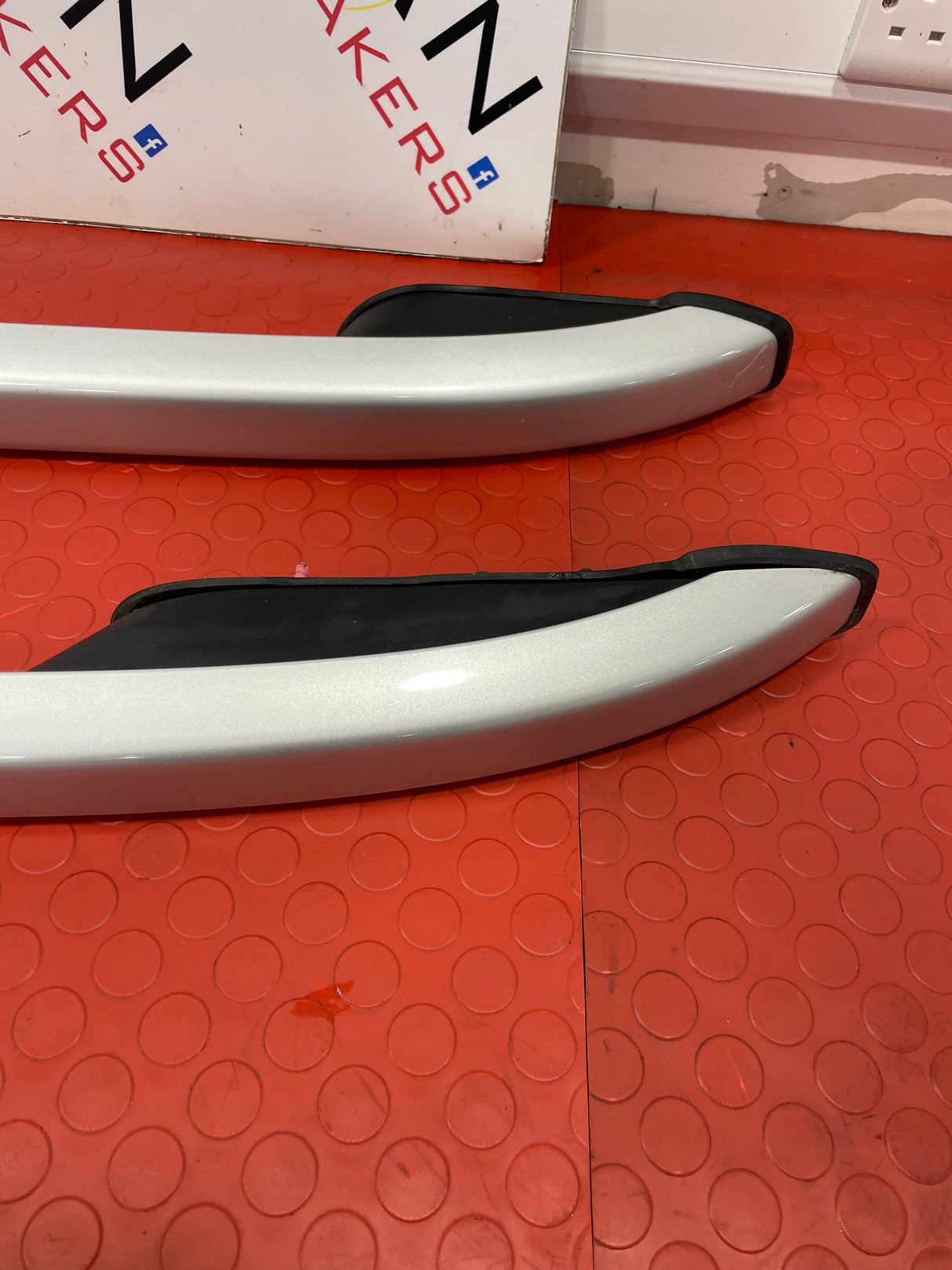 Nissan Navara D23 Mk3 Double Cab ROOF BAR RAILS SLIVER (PAIR) 2015-2021 P/N 731544JG2A
