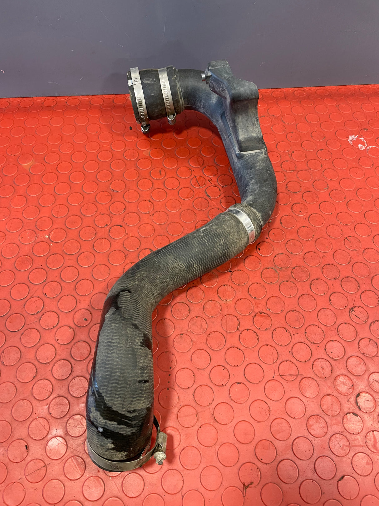 Ford Transit Custom INTERCOOLER HOSE/PIPE RUBBER & PLASTIC 2.0 2016-2023 P/N KK216F073BC