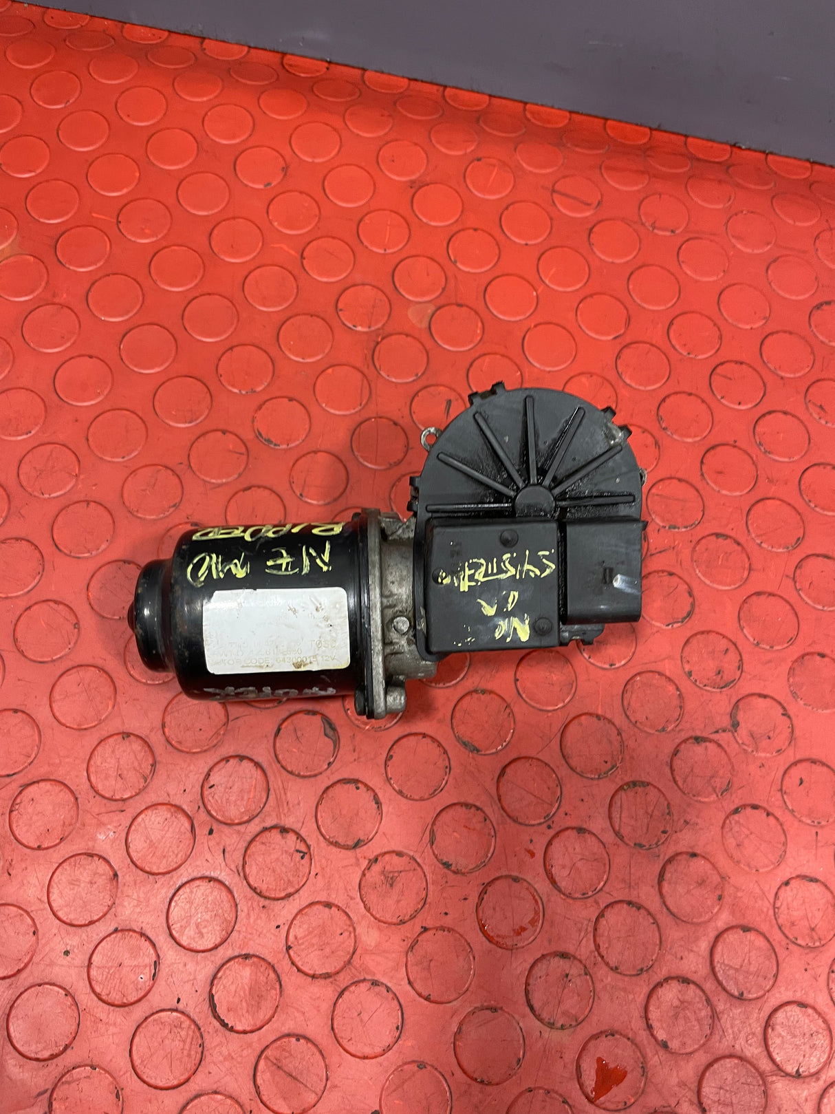 Peugeot Bipper/Citroen Nemo Front Windscreen Wiper Motor 2008-2017 P/N 1356133080